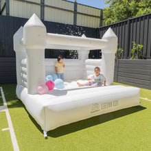 Load image into Gallery viewer, Palace Jumping Castle - White