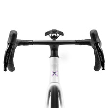 Load image into Gallery viewer, AD7 105 Di2 White