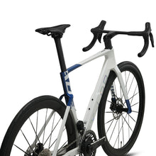Load image into Gallery viewer, AD8 105 Di2 Starlight Blue/White