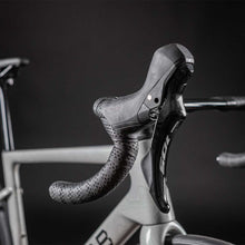 Load image into Gallery viewer, RS7 105 Di2 Angel Wing White