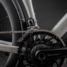 Load image into Gallery viewer, RS7 105 Di2 Angel Wing White