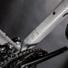 Load image into Gallery viewer, RS7 105 Di2 Angel Wing White